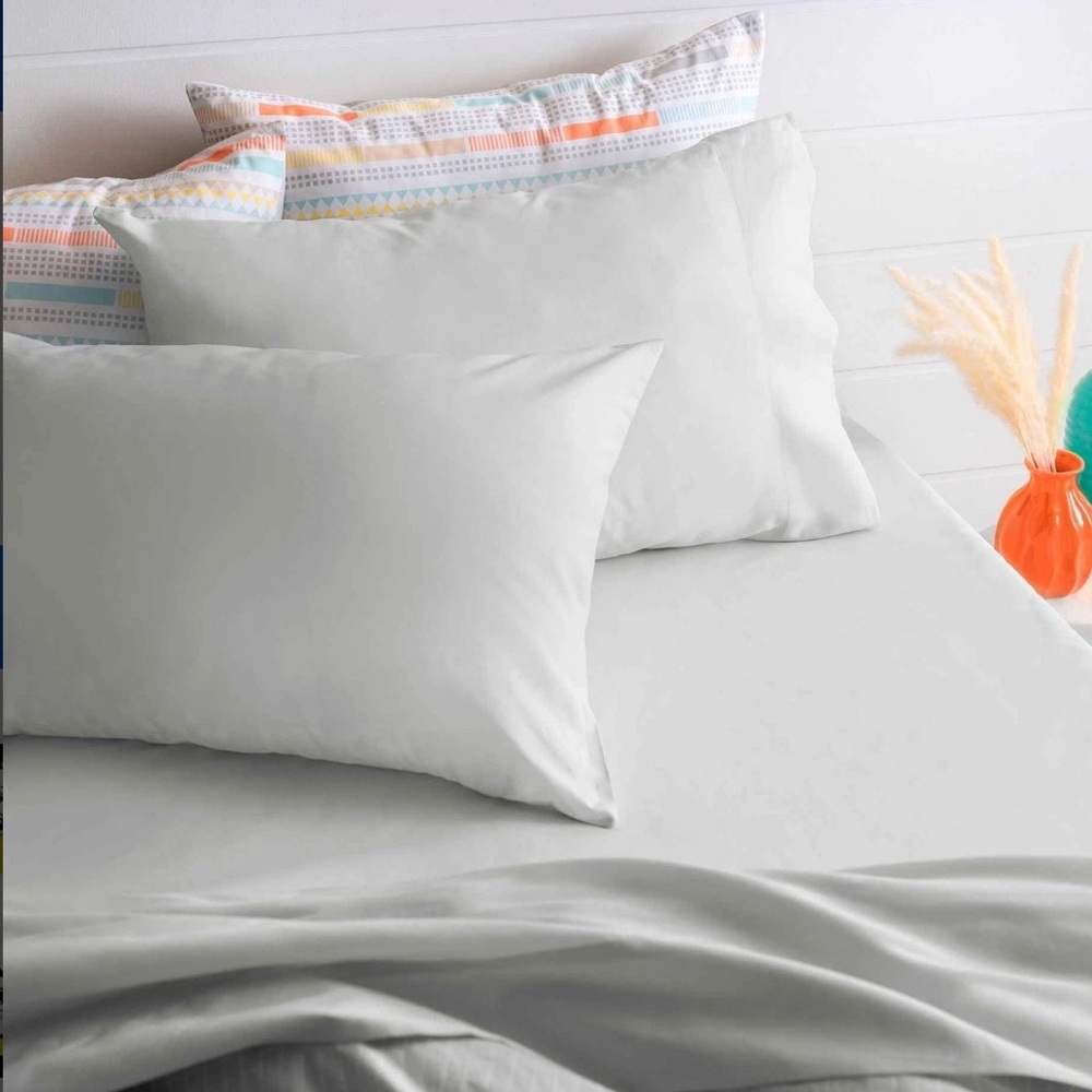 NWT Full sheet set - grey cotton blend 180 TC